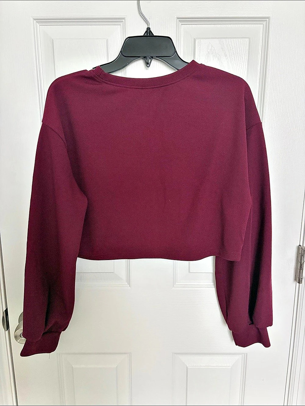 SHEIN Cropped Long Sleeve Top in Burgundy Size Medium Like New
